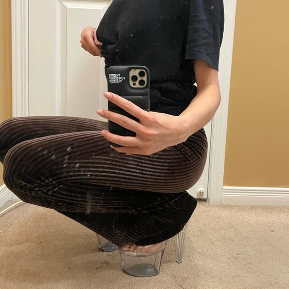 Cute Velvet trousers 🤎 - Picture 3 of 4